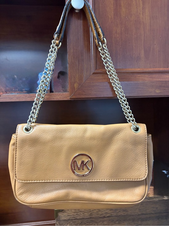 Michael Kors Handbags - Michael Kors Caramel Leather Shoulder Bag with Gold Chain Strap